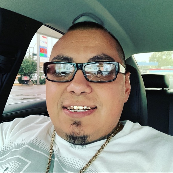 Meet your Posher, Lupe - Picture 4 of 5